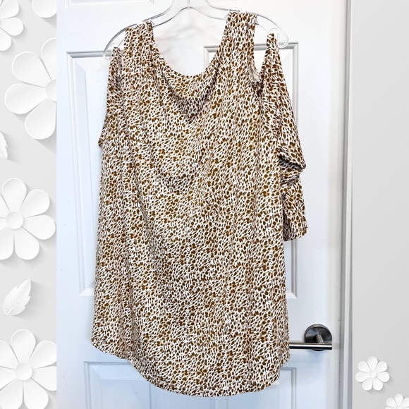 JM Collection Open Shoulder Top Size 2X - Picture 3 of 3